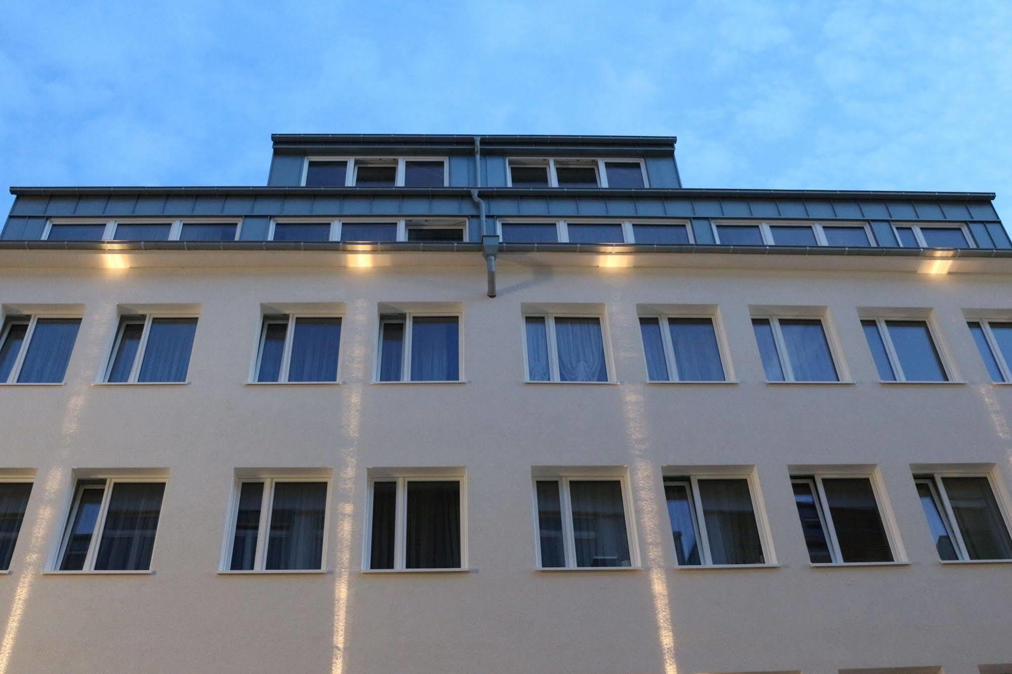 Haus Am Dom - Apartments Und Ferienwohnungen Keulen Buitenkant foto